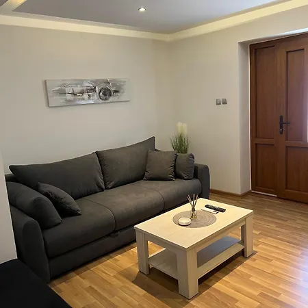 Iva Apartman